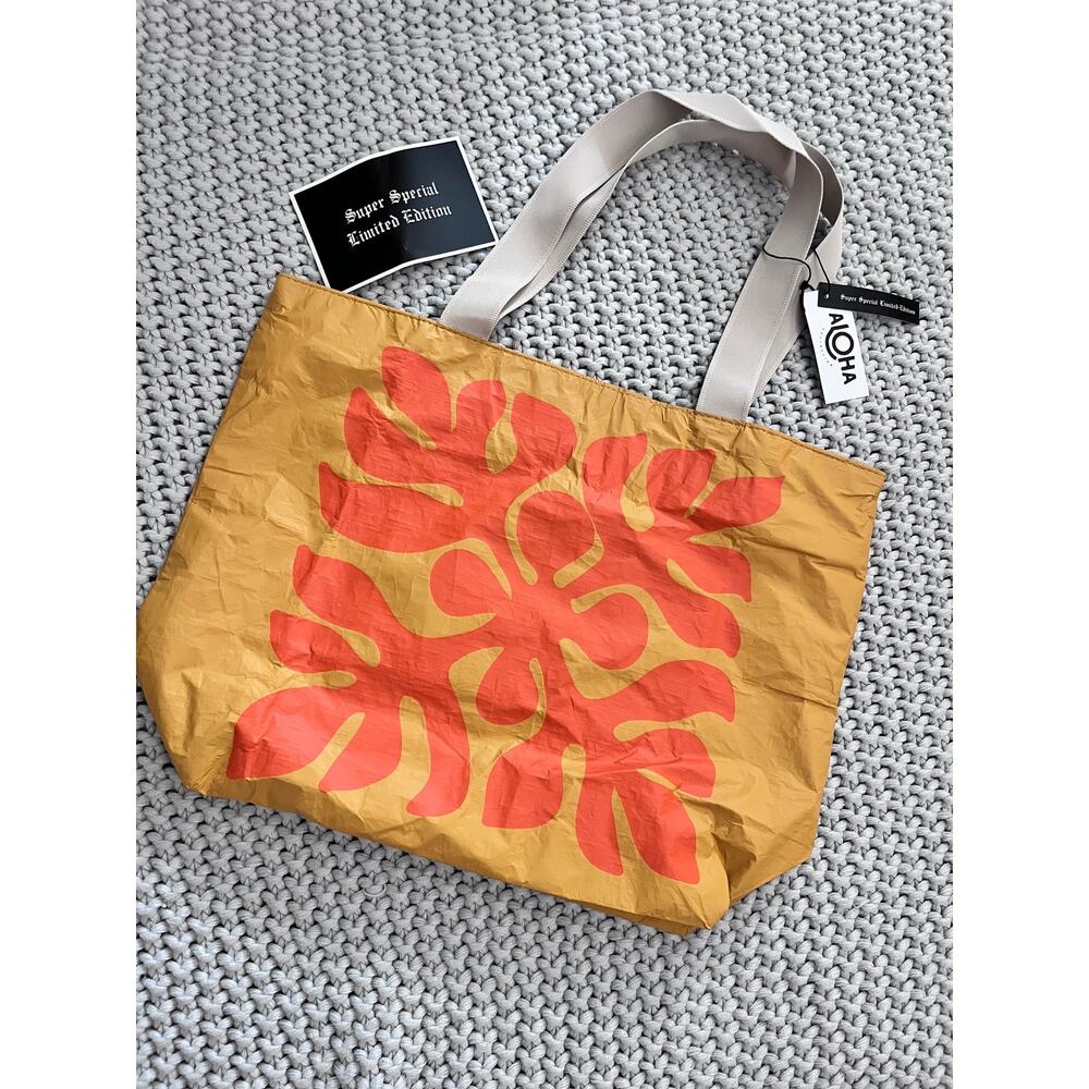 Aloha Collection• Super Special Limited Edition APPLIQUÉ Day Tripper Tote Zest - Picture 4 of 13